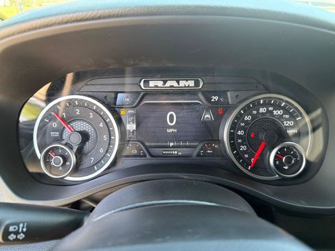 New 2026 RAM 1500 Express AWD/4WD image 11