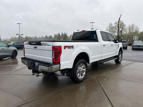 Used 2022 Ford F350 XLT w/ XLT Premium Package image 5