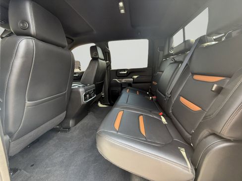 Certified 2020 GMC Sierra 2500 AT4 w/ AT4 Premium Package image 8