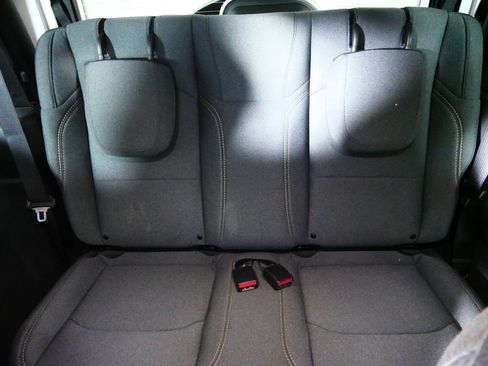 Used 2025 Jeep Wrangler Sport AWD/4WD image 13