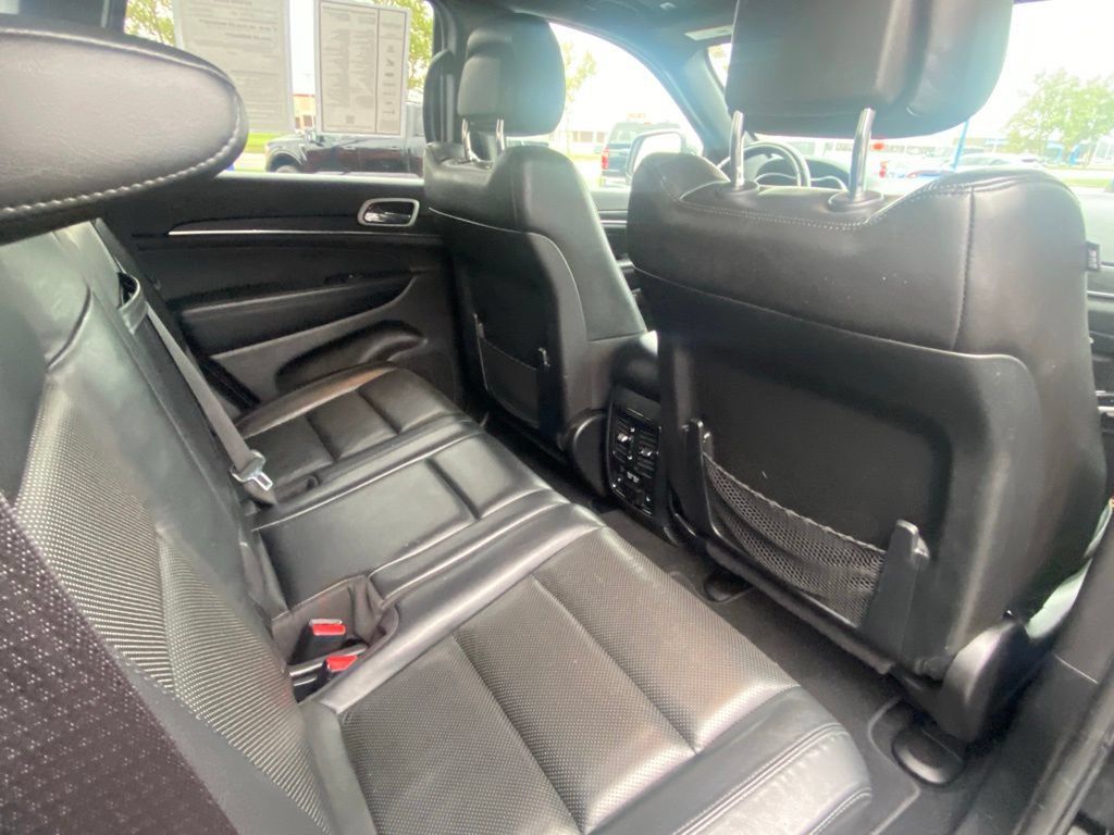 Used 2020 Jeep Grand Cherokee Limited w/ Luxury Group II RWD image 43