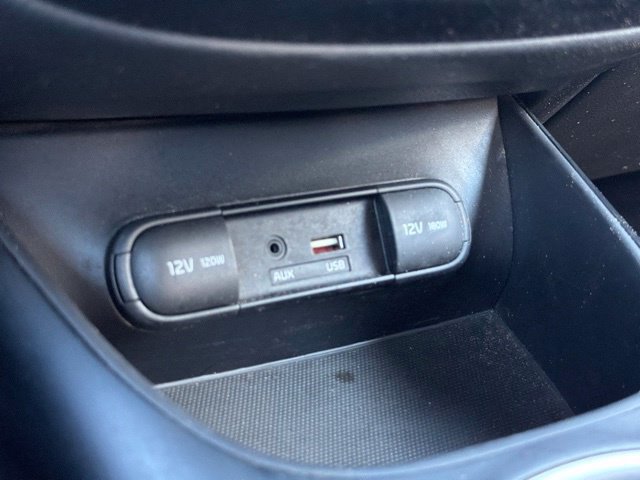 Used 2015 Kia Soul + FWD image 29