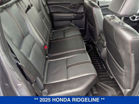 Used 2025 Honda Ridgeline TrailSport image 33