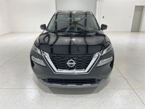Used 2023 Nissan Rogue SL w/ SL Premium Package image 8
