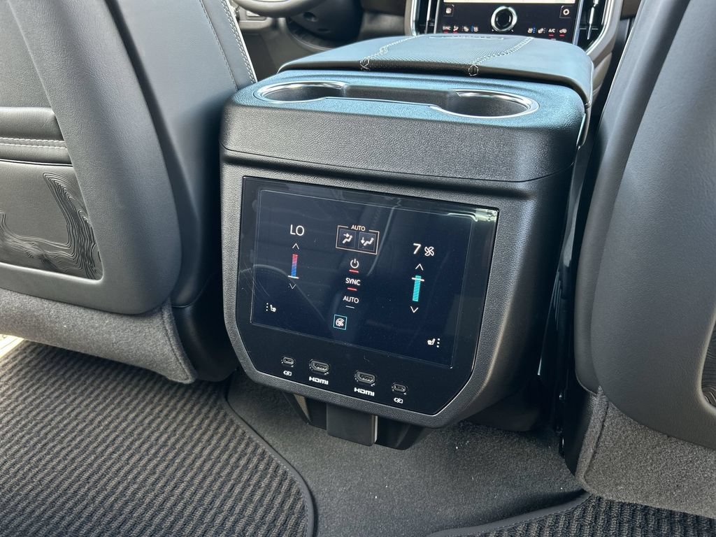 New 2026 GMC Yukon XL Denali Ultimate AWD/4WD image 22