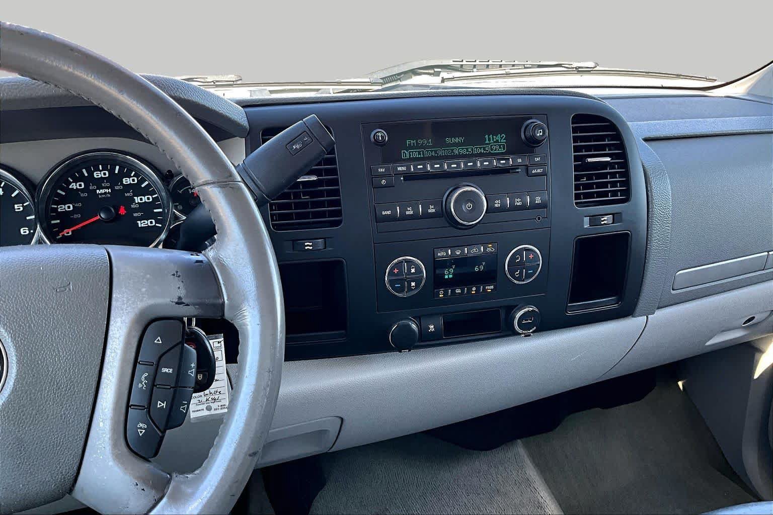 Used 2011 GMC Sierra 1500 SLE w/ Regional Value Package RWD image 6