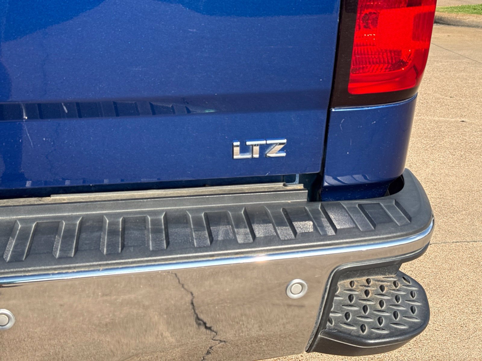 Used 2014 Chevrolet Silverado 1500 LTZ w/ LTZ Plus Package AWD/4WD image 9