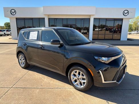 Used 2024 Kia Soul LX w/ Option Group 015 image 3