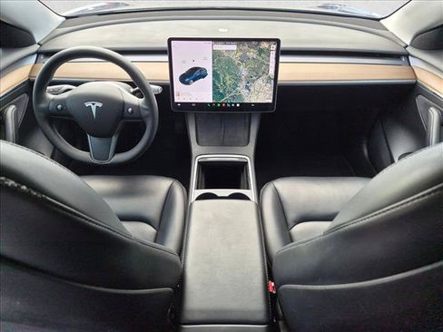 Used 2021 Tesla Model 3 Standard Range Plus RWD image 18