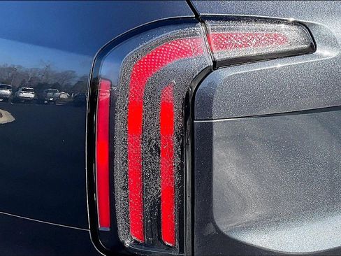 Used 2023 Kia Telluride SX image 23