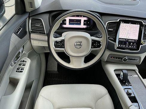 Used 2023 Volvo XC90 B6 Plus w/ Protection Package Premier AWD/4WD image 5