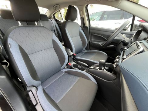 Used 2025 Nissan Versa SV image 36