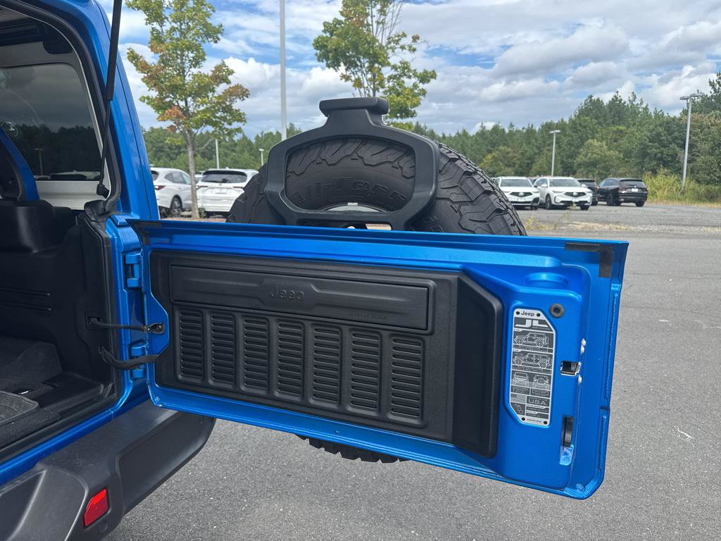 Used 2024 Jeep Wrangler Unlimited Rubicon w/ Safety Group AWD/4WD image 33