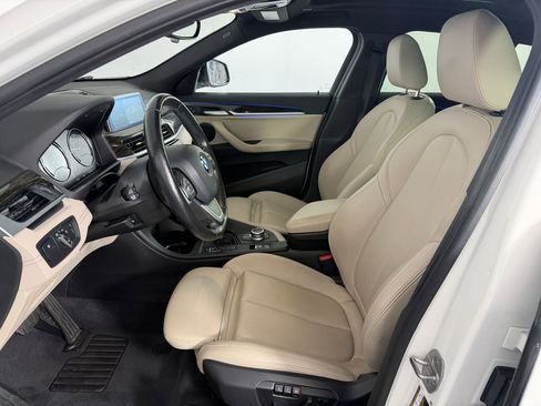 Used 2022 BMW X2 sDrive28i w/ Convenience Package FWD image 5