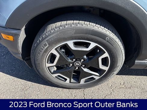 Used 2023 Ford Bronco Sport Outer Banks w/ Tech Package AWD/4WD image 11