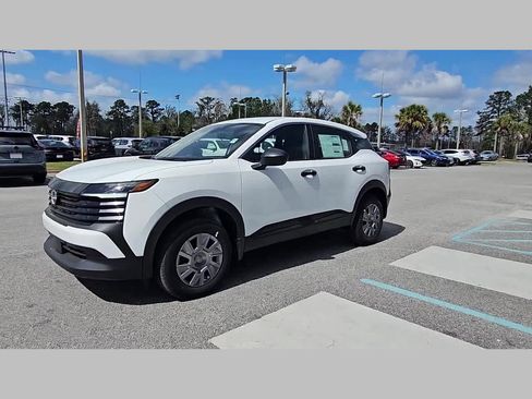 New 2026 Nissan Kicks S FWD image 22