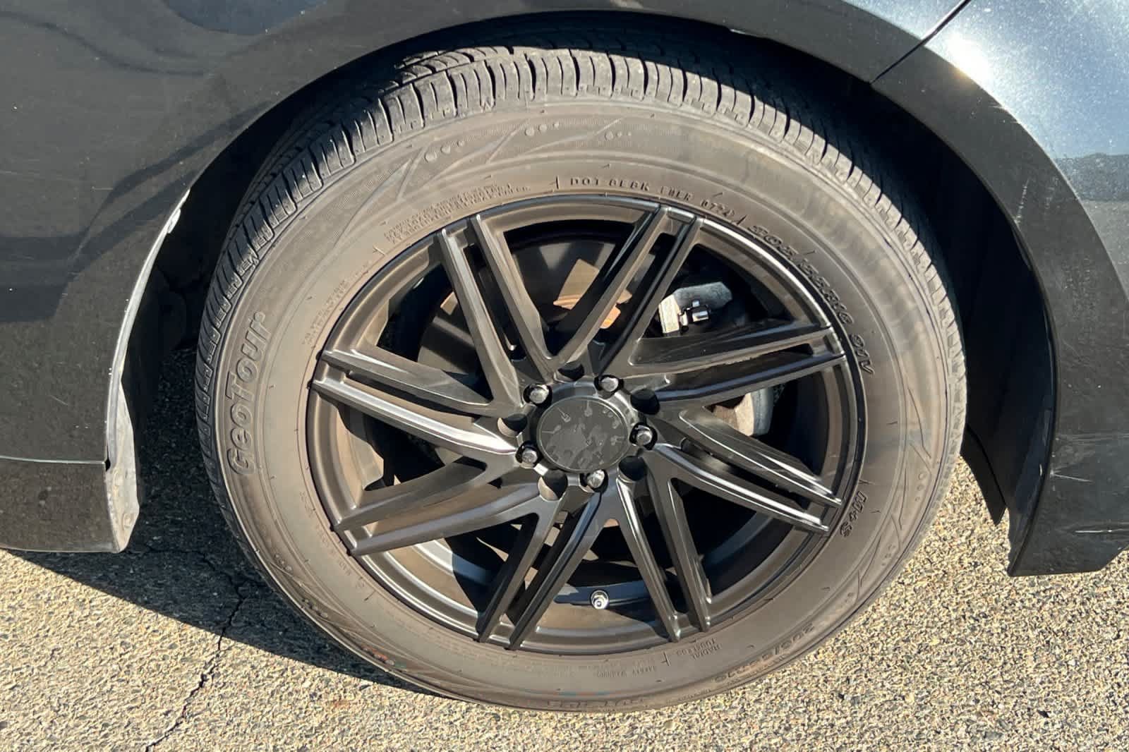 Used 2020 Toyota Corolla LE FWD image 18