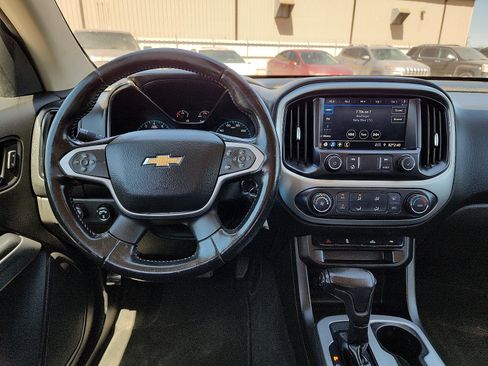 Used 2021 Chevrolet Colorado LT image 11