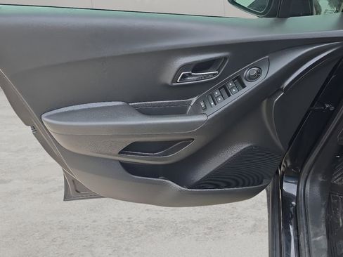 Used 2019 Chevrolet Trax LT w/ LT Convenience Package image 10