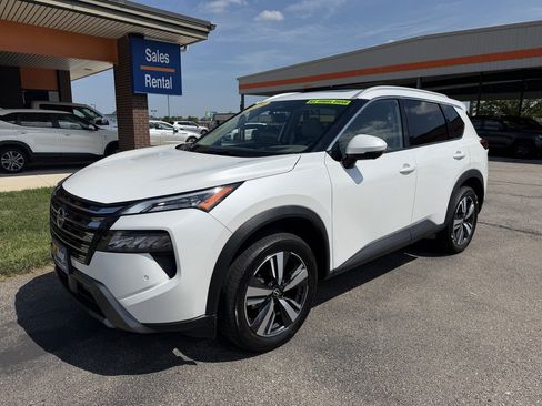 Used 2025 Nissan Rogue SL w/ SL Premium Package AWD/4WD image 1