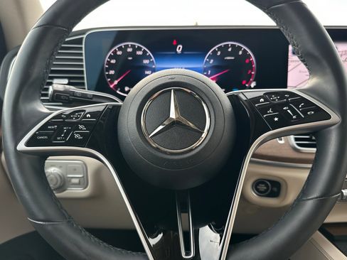 Used 2024 Mercedes-Benz GLE 450 4MATIC image 23