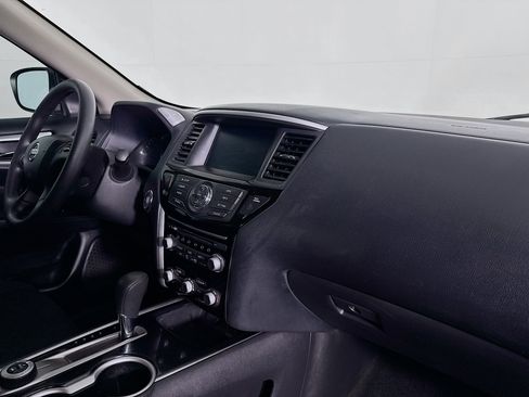 Used 2020 Nissan Pathfinder S AWD/4WD image 28