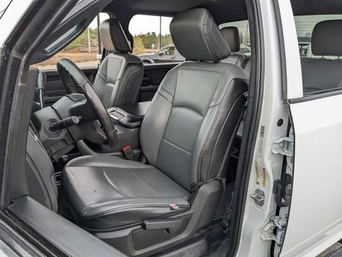 Used 2022 RAM 2500 Tradesman w/ Chrome Appearance Group image 31