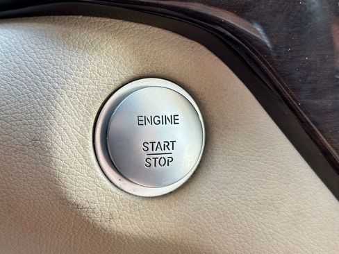 Used 2019 Mercedes-Benz GLE 400 4MATIC image 15