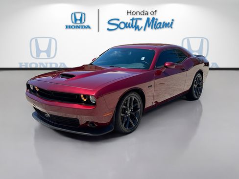 Used 2023 Dodge Challenger R/T w/ Blacktop Package image 3
