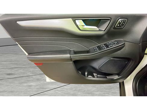 Used 2024 Ford Escape Platinum AWD/4WD image 10