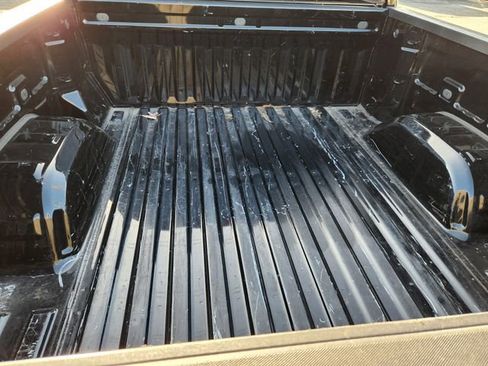 Used 2023 Chevrolet Silverado 1500 Custom RWD image 9