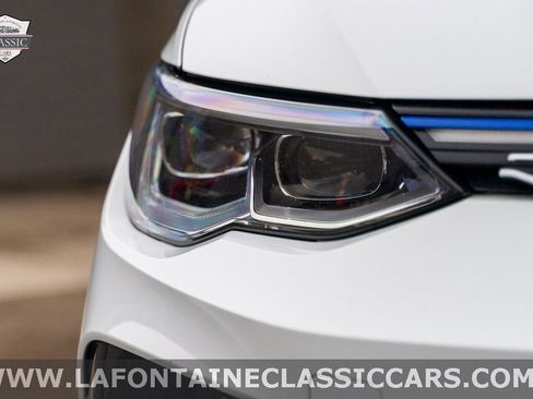 Used 2022 Volkswagen Golf R image 12