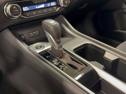 Used 2025 Nissan Sentra SR w/ Midnight Edition FWD image 21