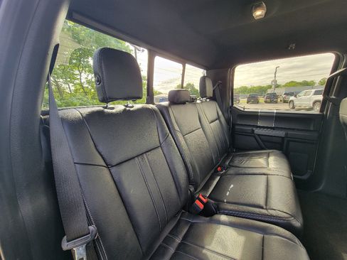 Used 2019 Ford F150 XLT w/ Equipment Group 302A Luxury AWD/4WD image 31