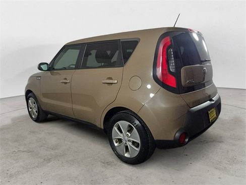 Used 2015 Kia Soul image 3
