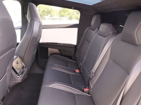 Used 2024 Tesla Cybertruck Cyberbeast AWD/4WD image 28