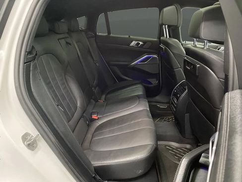 Used 2022 BMW X6 xDrive40i w/ M Sport Package image 35