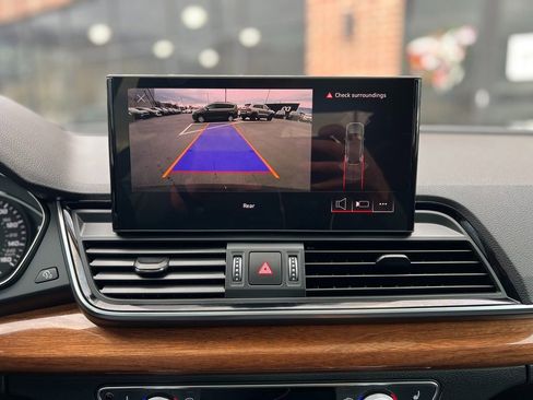 Used 2023 Audi Q5 2.0T Premium image 17