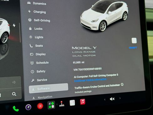 Used 2022 Tesla Model Y Long Range AWD/4WD image 8