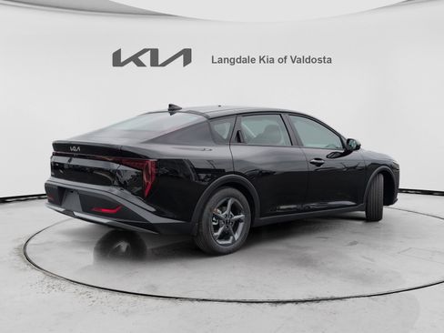 New 2026 Kia K4 FWD image 4