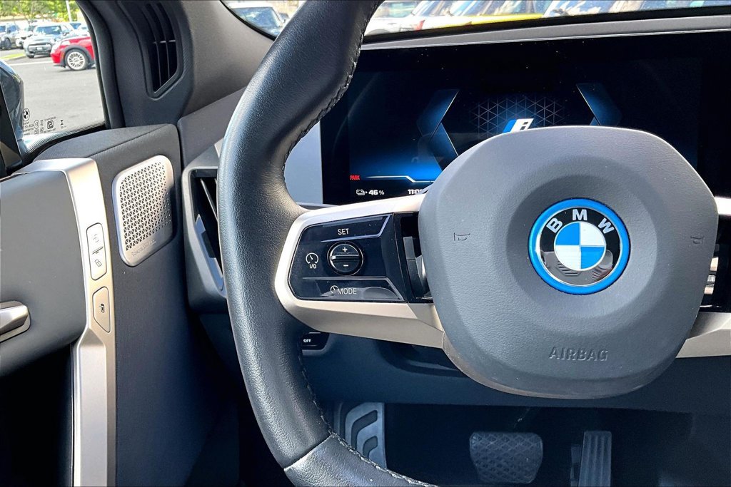 Used 2024 BMW iX M60 AWD/4WD image 18