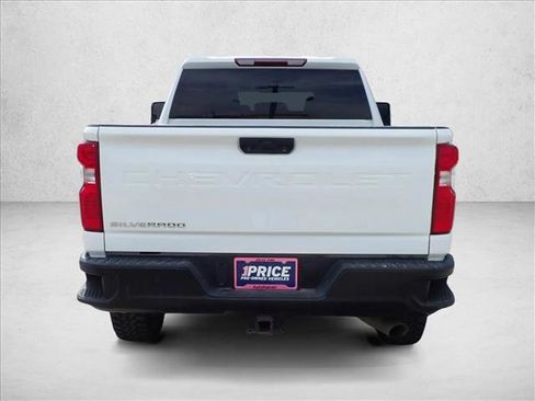Used 2022 Chevrolet Silverado 2500 W/T w/ WT Convenience Package AWD/4WD image 3