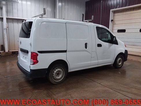 Used 2016 Nissan NV200 S w/ Back Door Glass Package image 2