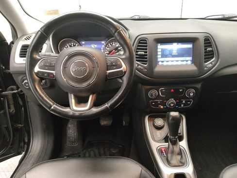 Used 2018 Jeep Compass Latitude w/ Popular Equipment Group AWD/4WD image 22