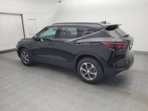 Used 2024 Chevrolet Blazer LT w/ Convenience Package FWD image 3