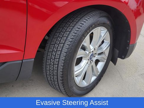 Used 2022 Ford Edge Titanium AWD/4WD image 7