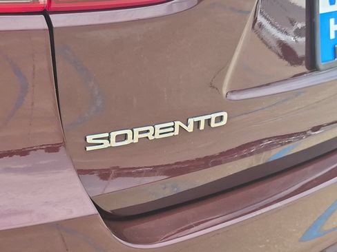 Used 2019 Kia Sorento FWD image 26