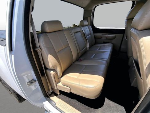 Used 2011 Chevrolet Silverado 1500 LT w/ All-Star Edition RWD image 24