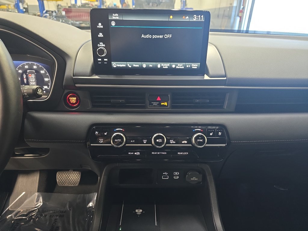 Used 2025 Honda Pilot Elite image 21