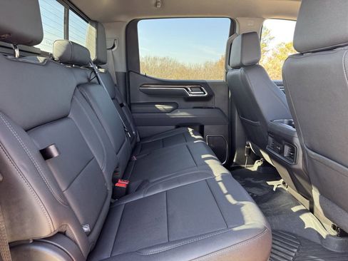 Used 2025 Chevrolet Silverado 1500 LT Trail Boss w/ LT Trail Boss Premium Package image 27